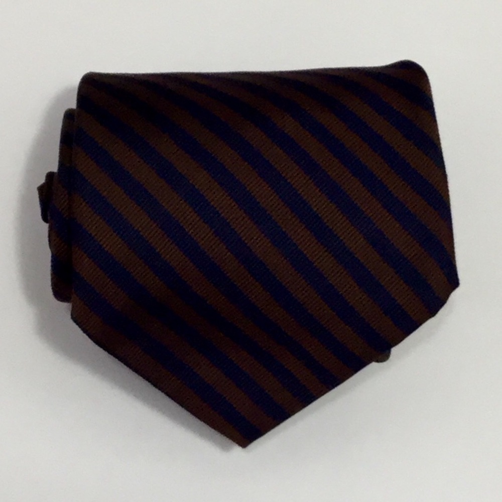 Men’s Tie Brooks brothers 100% woven silk necktie